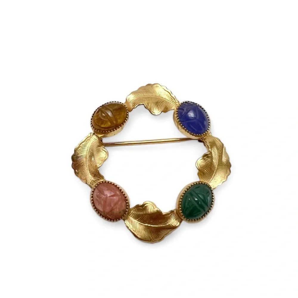 Vintage Danecraft 1/20 12K Gold Filled Scarab Gemstone Leaves Wreath Brooch Pin